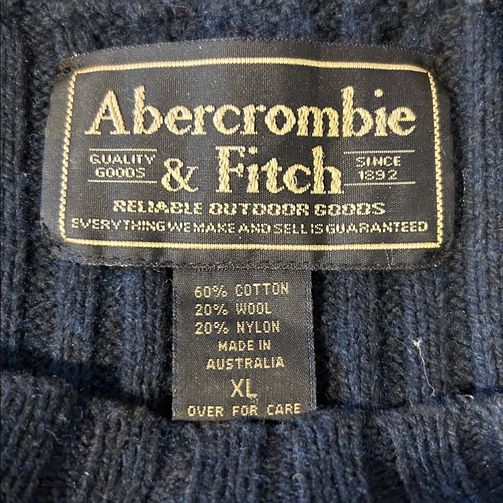 Abercrombie Mens Sweater - Picture 3 of 3